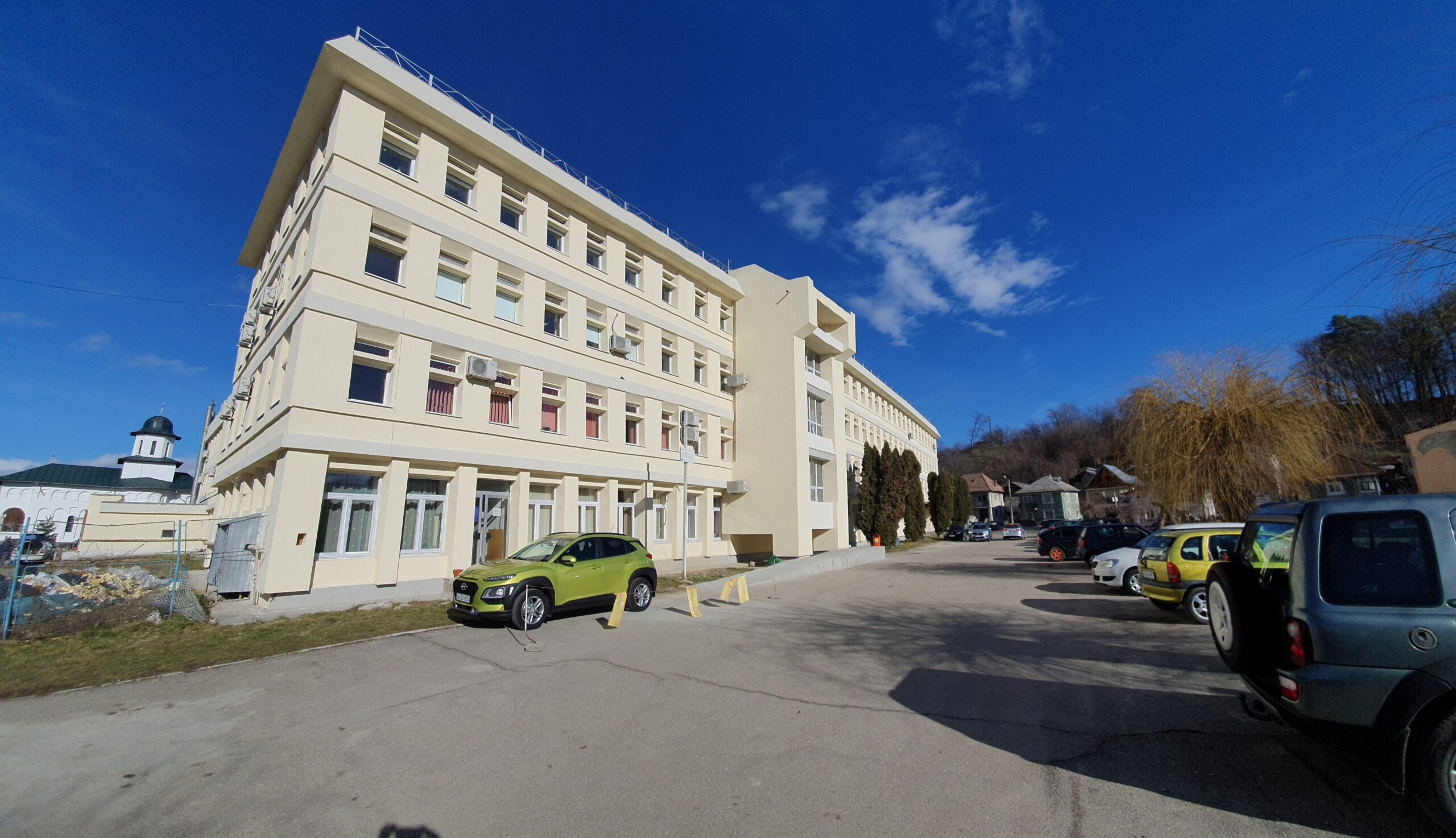 Go down eye that's all Un consilier local acuză – „Fabrica de tocat bani de la Spitalul Municipal  din Curtea de Argeș” - Interes Argesean